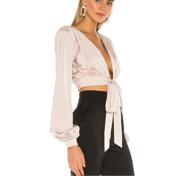 NWT NBD Imogen Satin Wrap Tie Crop Top in Champagne Size Medium - Picture 2 of 10